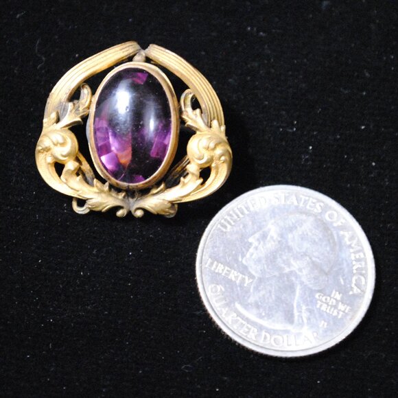 Antique Art Nouveau Gold-plated Brooch with Amethyst Glass and Watch Loop - Picture 7 of 8